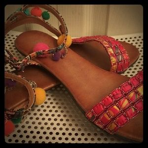 Forever Zoya POMPOM Sandals
